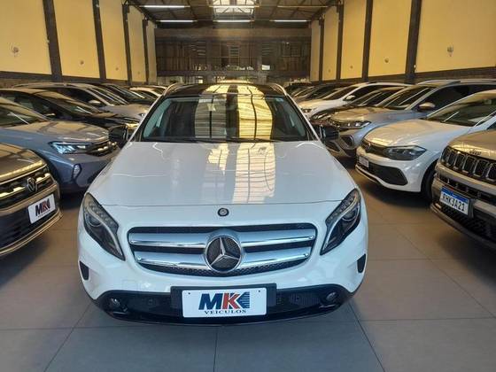 MERCEDES-BENZ GLA 200 1.6 CGI ENDURO 16V TURBO FLEX 4P AUTOMÁTICO MERCEDES-BENZ GLA 200 1.6 CGI ENDURO 16V TURBO FLEX 4P AUTOMÁTICO